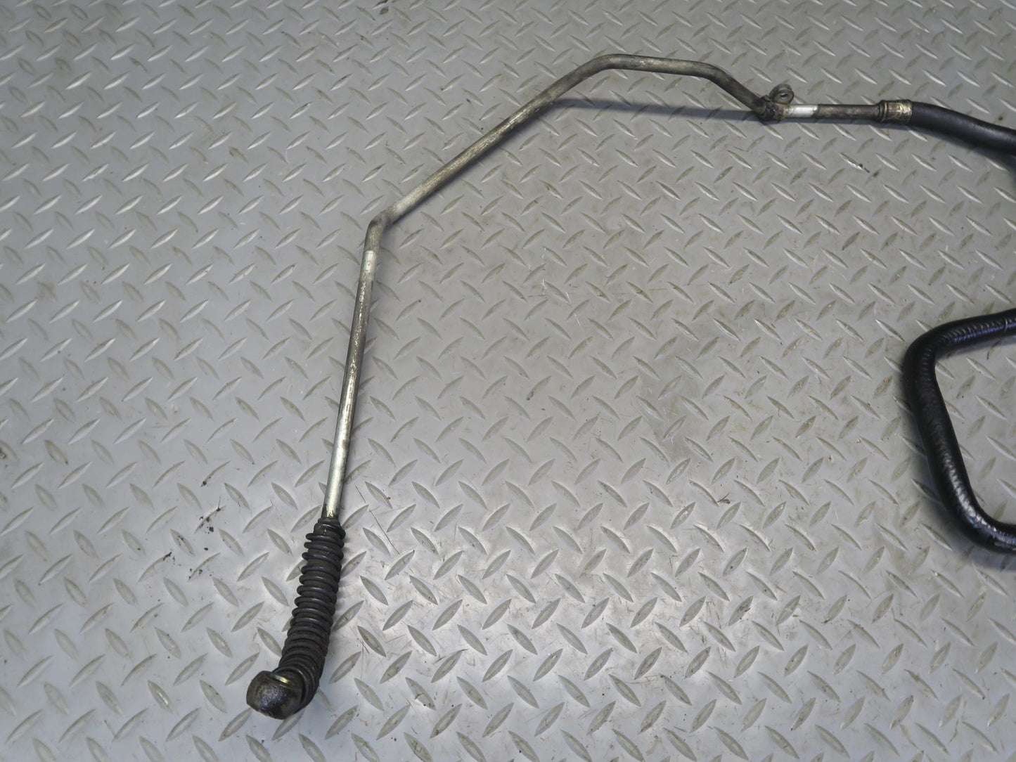 1985-1986 Porsche 928 Power Steering Fluid Reservoir Tank w Lines