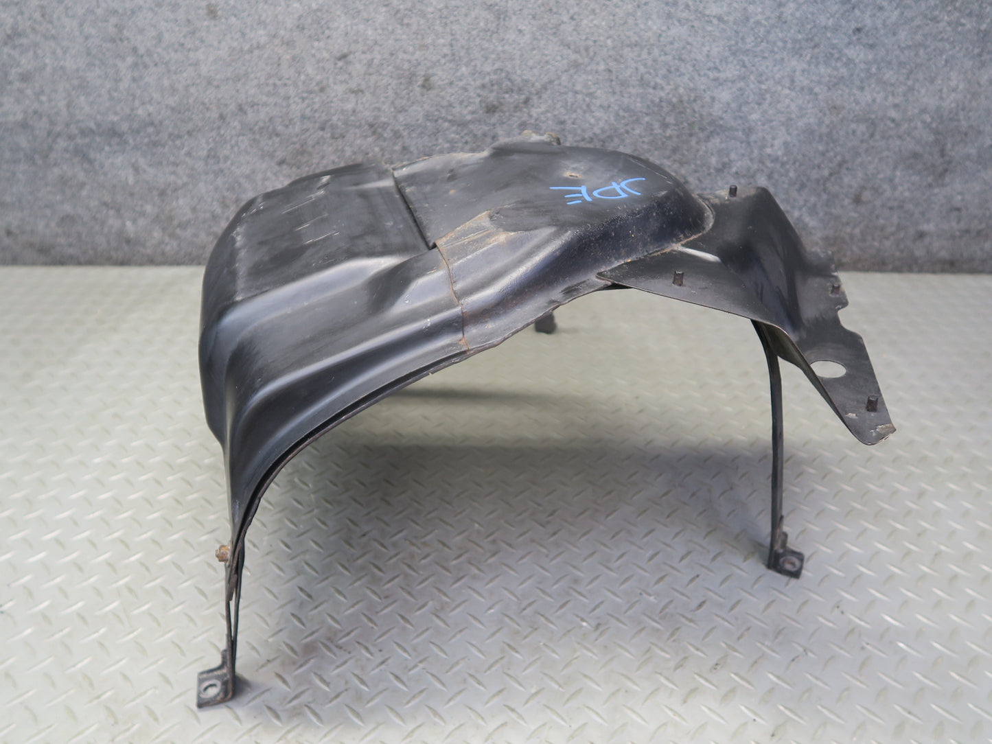 1984-1986 Porsche 928 Fuel Tank Mount Mounting Bracket Support