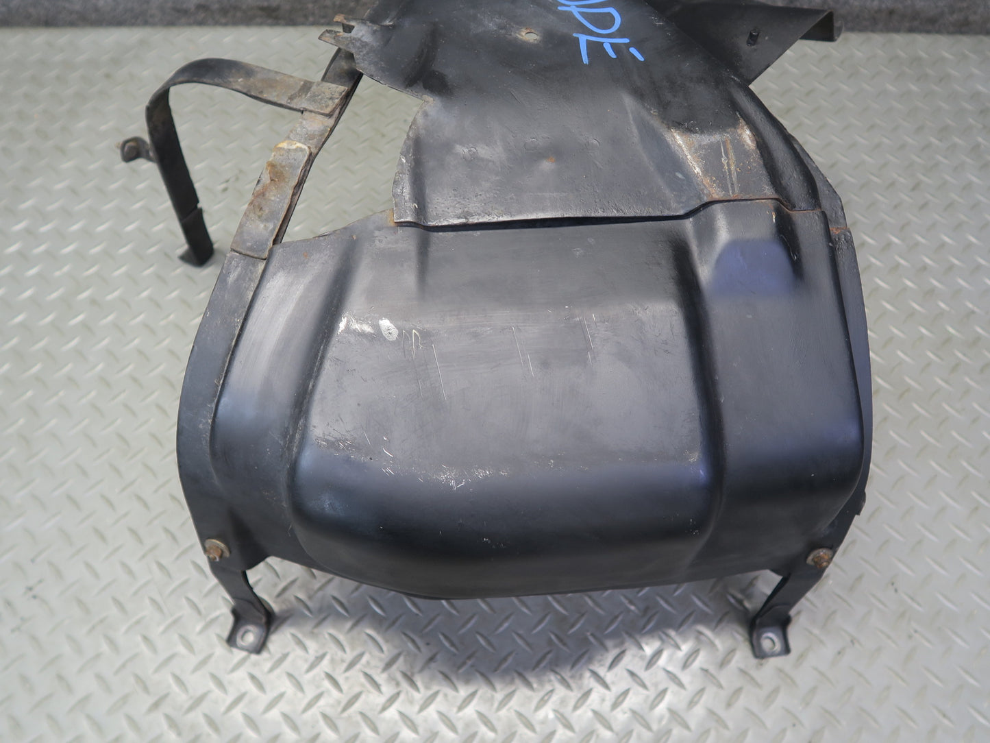 1984-1986 Porsche 928 Fuel Tank Mount Mounting Bracket Support