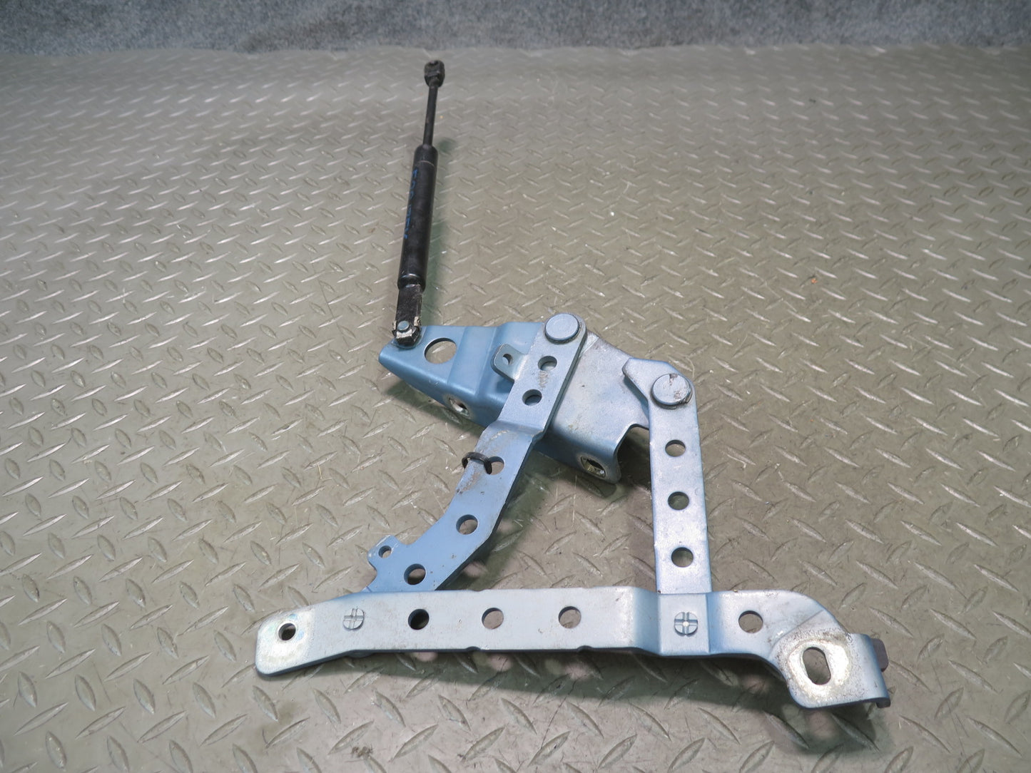 96-02 BMW E36/7 Z3 Set of 2 Front Left & Right Hood Bonnet Hinge w Support OEM
