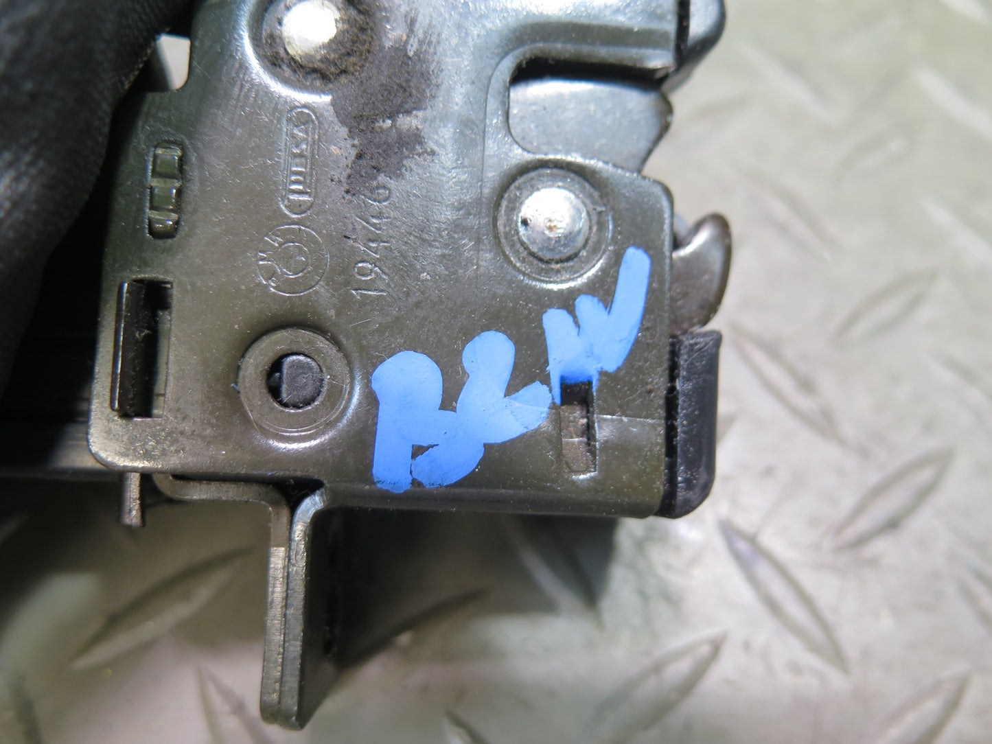 96-02 BMW E36/7 Z3 Roadster Rear Trunk Lid Lock Latch Actuator 1944690 OEM