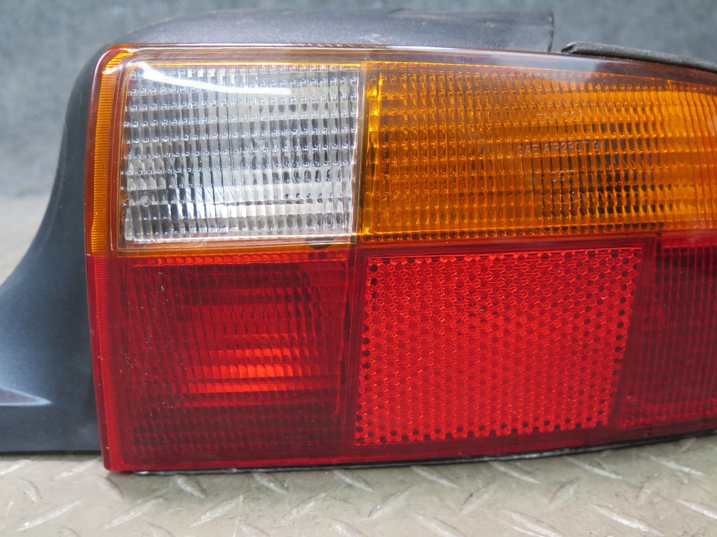 96-99 BMW E36/7 Z3 Roadster Set of 2 Rear Left & Right Tail Light Lamp OEM