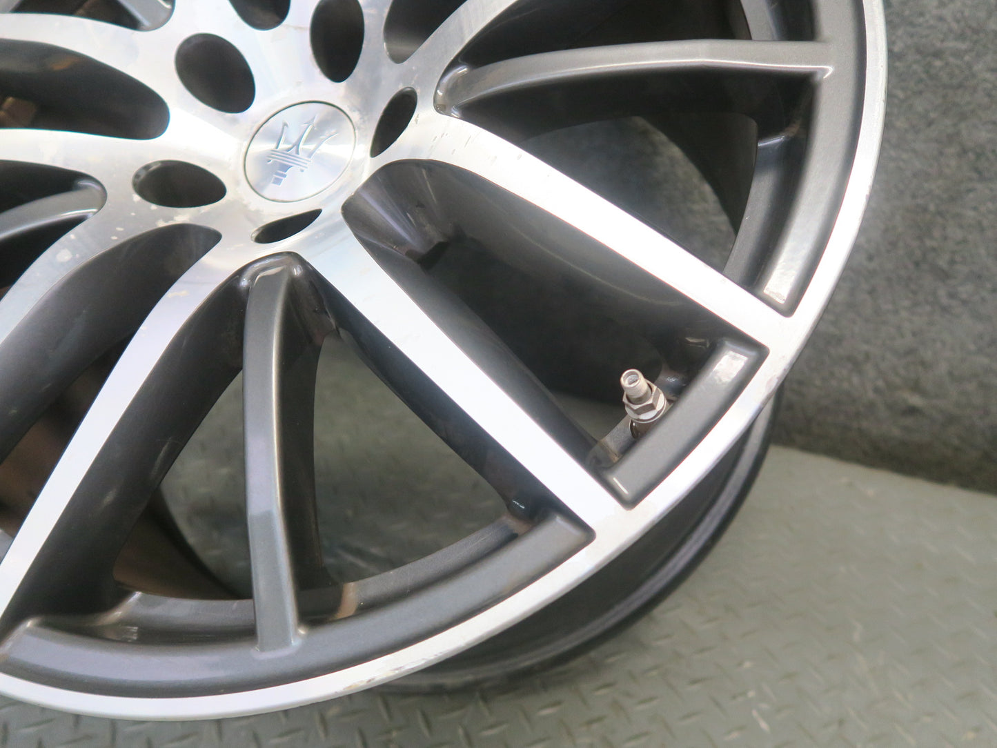 2014-2020 Maserati Ghibli M157 Rear R19" Alloy Wheel Rim 19x10J ET40 670016855