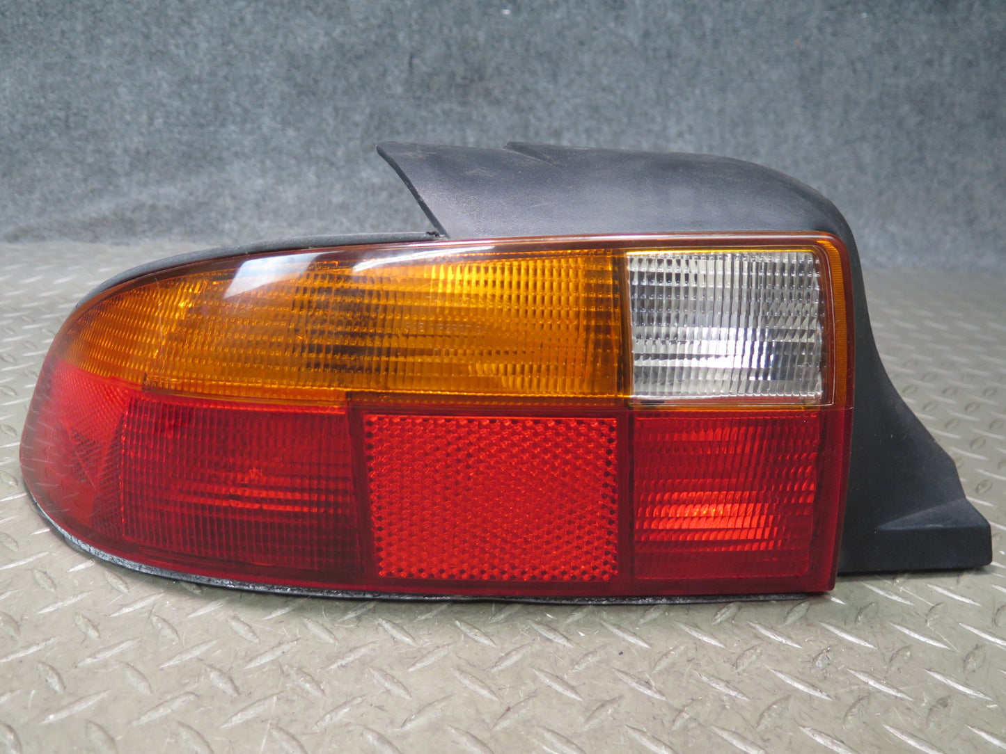96-99 BMW E36/7 Z3 Roadster Set of 2 Rear Left & Right Tail Light Lamp OEM