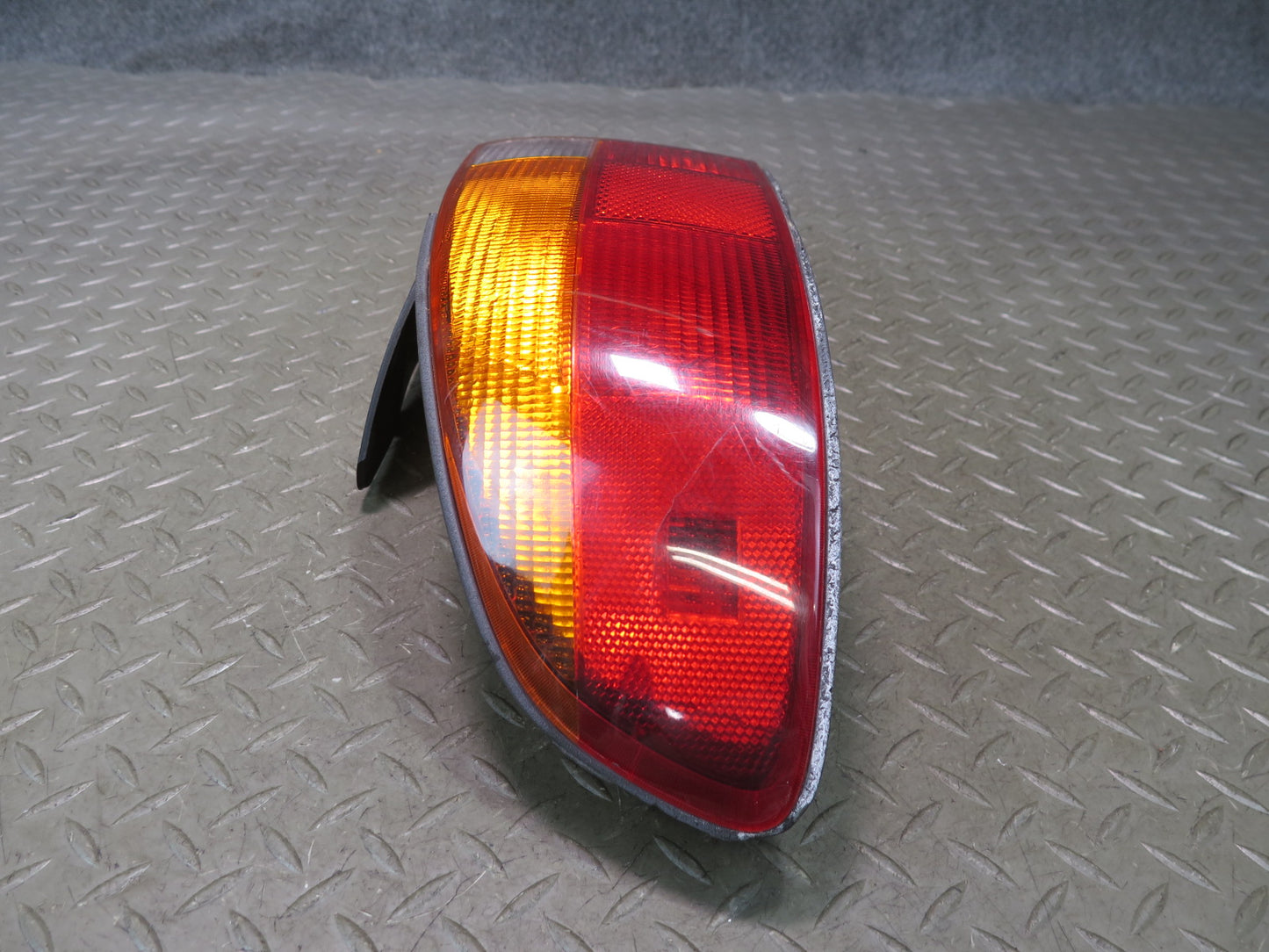 96-99 BMW E36/7 Z3 Roadster Set of 2 Rear Left & Right Tail Light Lamp OEM