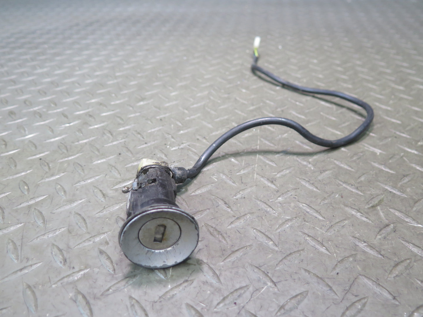 1986 Porsche 928 Steering Column Ignition Door Glove Box Cylinder Lock KEY Set