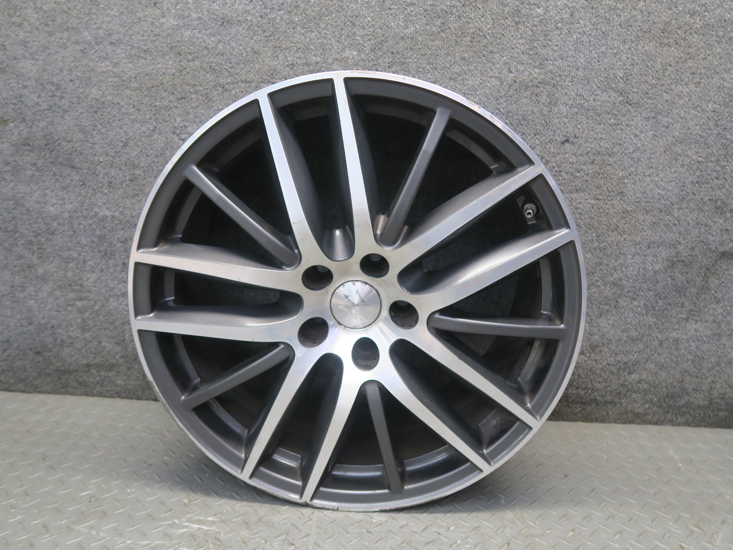 2014-2020 Maserati Ghibli M157 Front R19" Alloy Wheel Rim 19x8.5J ET44 670016851