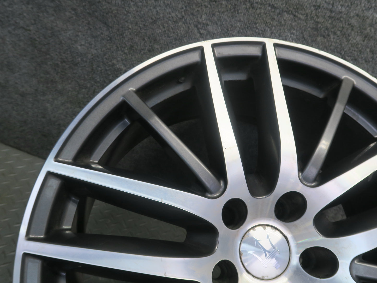 2014-2020 Maserati Ghibli M157 Front R19" Alloy Wheel Rim 19x8.5J ET44 670016851