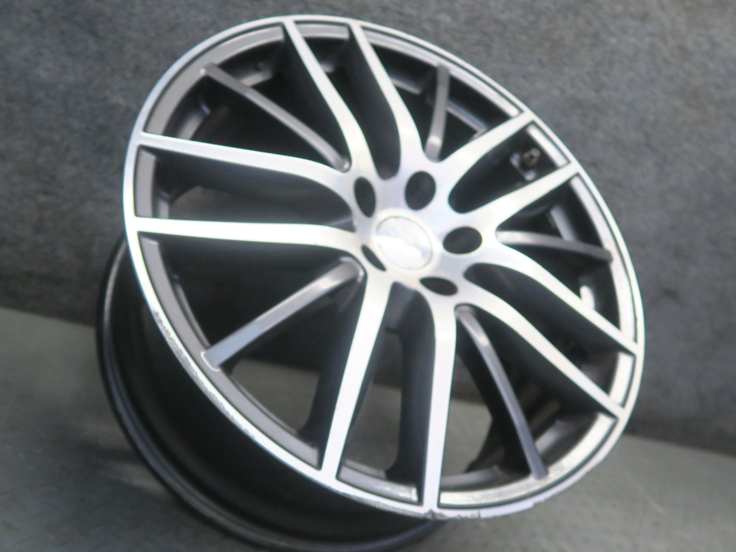 2014-2020 Maserati Ghibli M157 Front R19" Alloy Wheel Rim 19x8.5J ET44 670016851
