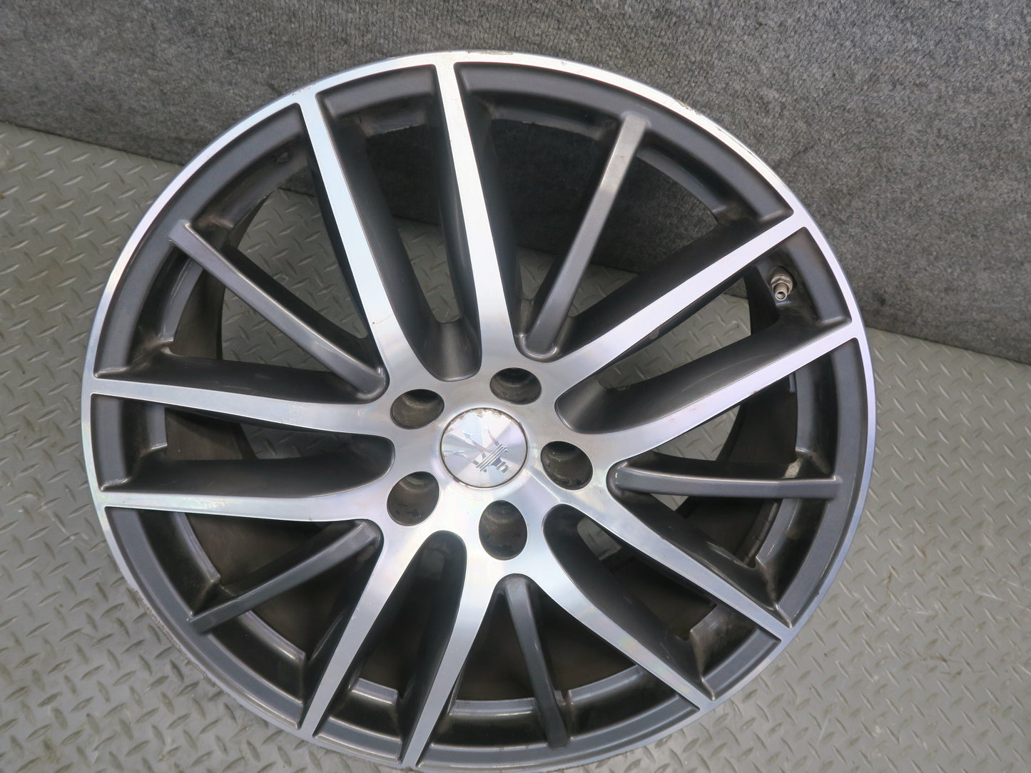 2014-2020 Maserati Ghibli M157 Front R19" Alloy Wheel Rim 19x8.5J ET44 670016851