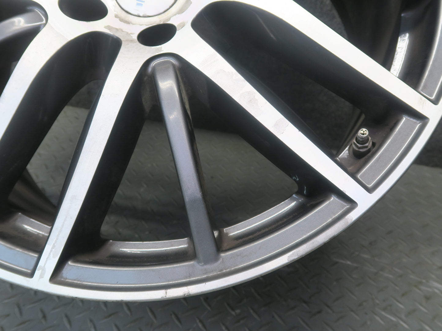 2014-2020 Maserati Ghibli M157 Front R19" Alloy Wheel Rim 19x8.5J ET44 670016851