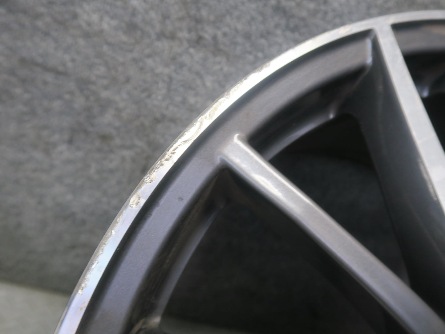 2014-2020 Maserati Ghibli M157 Front R19" Alloy Wheel Rim 19x8.5J ET44 670016851