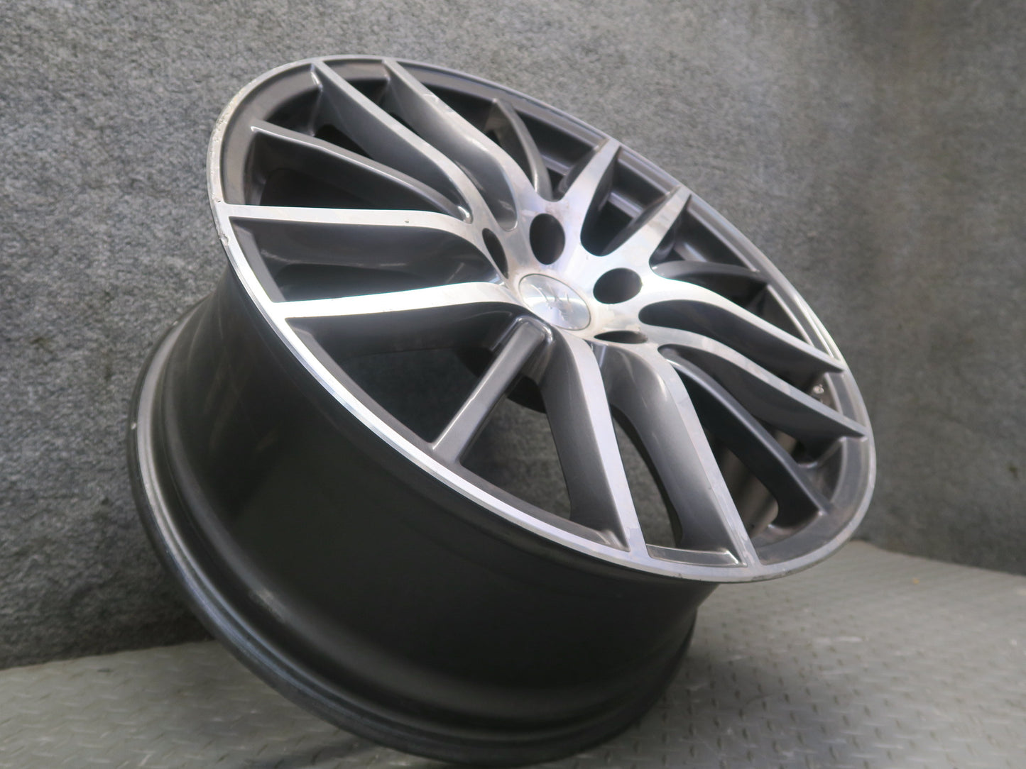 2014-2020 Maserati Ghibli M157 Front R19" Alloy Wheel Rim 19x8.5J ET44 670016851