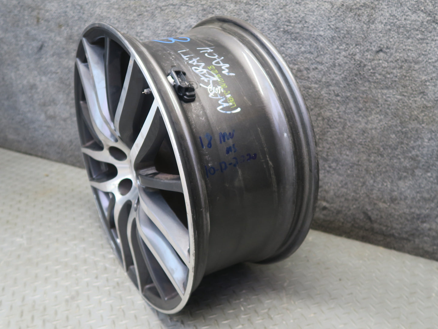 2014-2020 Maserati Ghibli M157 Front R19" Alloy Wheel Rim 19x8.5J ET44 670016851