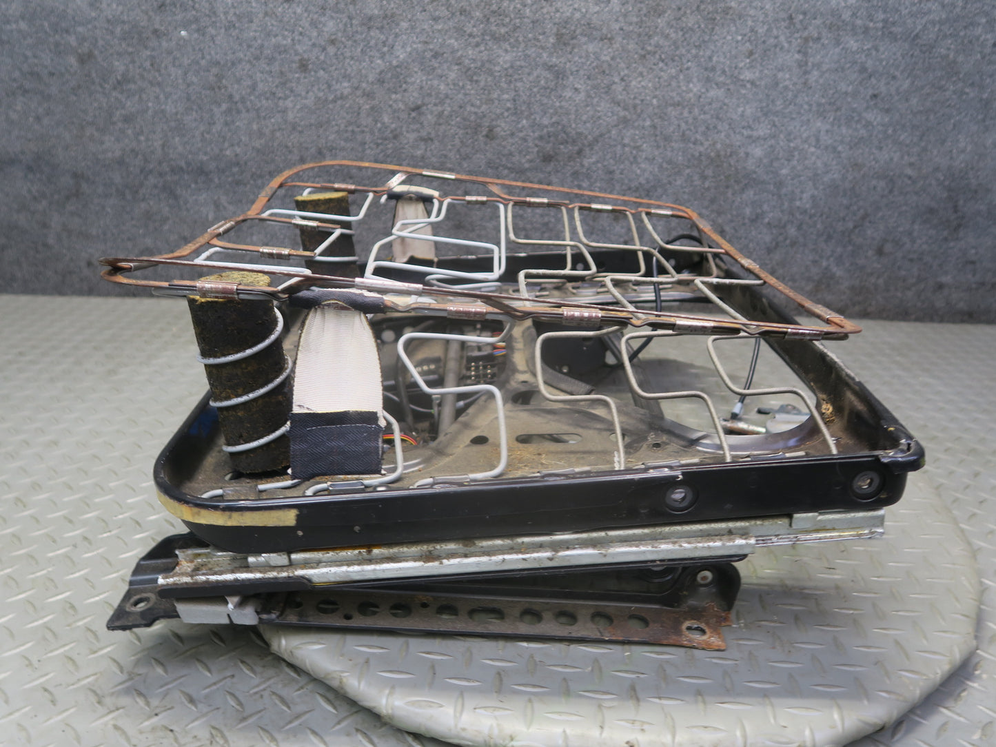 86-91 Mercedes W126 Sedan Front Left Seat Lower Frame Track Rail w Motors OEM