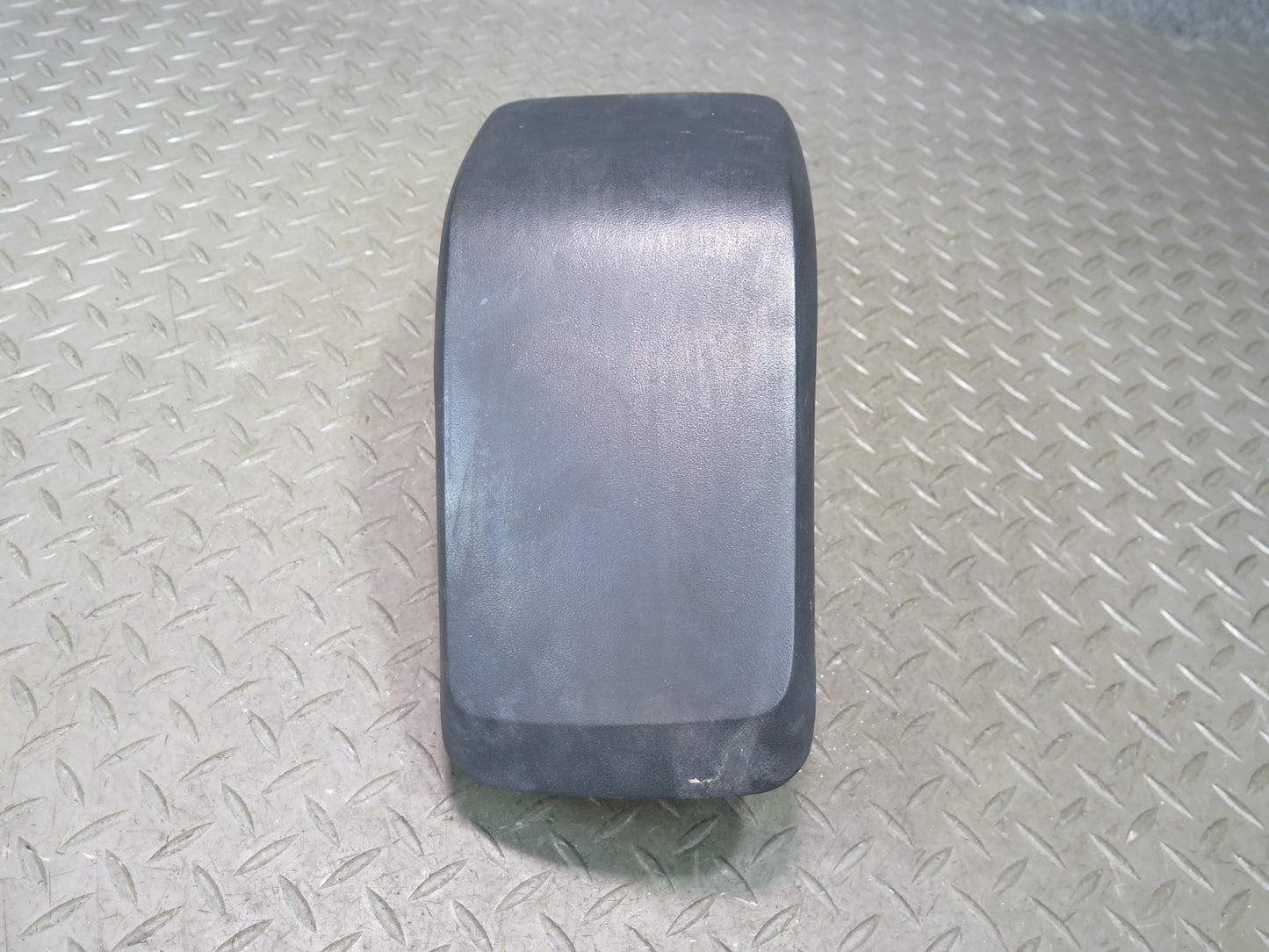 1984-1986 Porsche 928 S Rear Bumper Left & Right Side Rubber Guard Pad Set