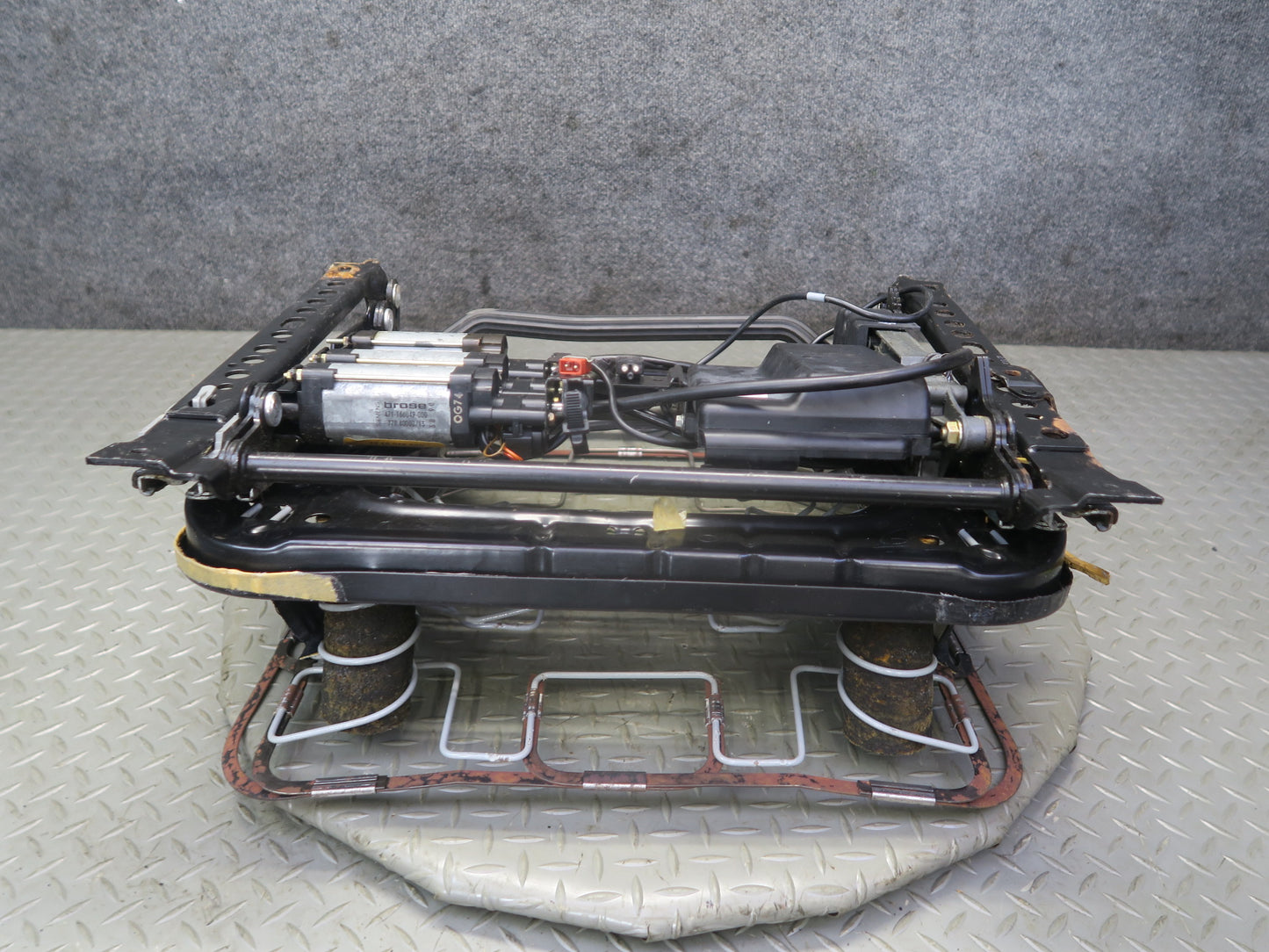 86-91 Mercedes W126 Sedan Front Left Seat Lower Frame Track Rail w Motors OEM