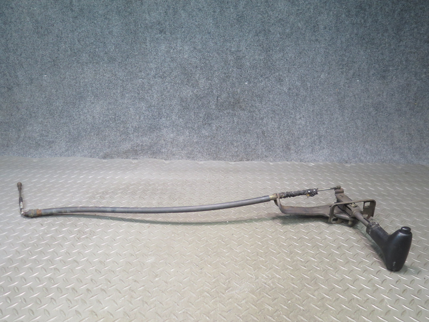 1984-1986 Porsche 928 S4 Automatic Transmission Shifter Shift Knob W/ Cable Set