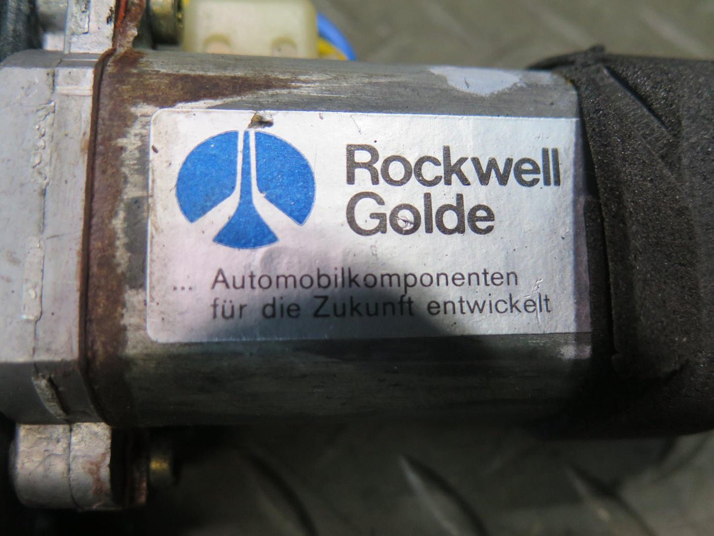 1984-1991 Porsche 928 Power Sunroof Moon Roof Window Drive Motor
