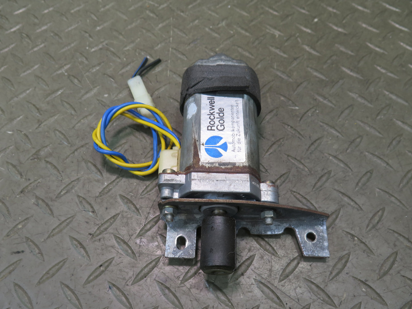 1984-1991 Porsche 928 Power Sunroof Moon Roof Window Drive Motor