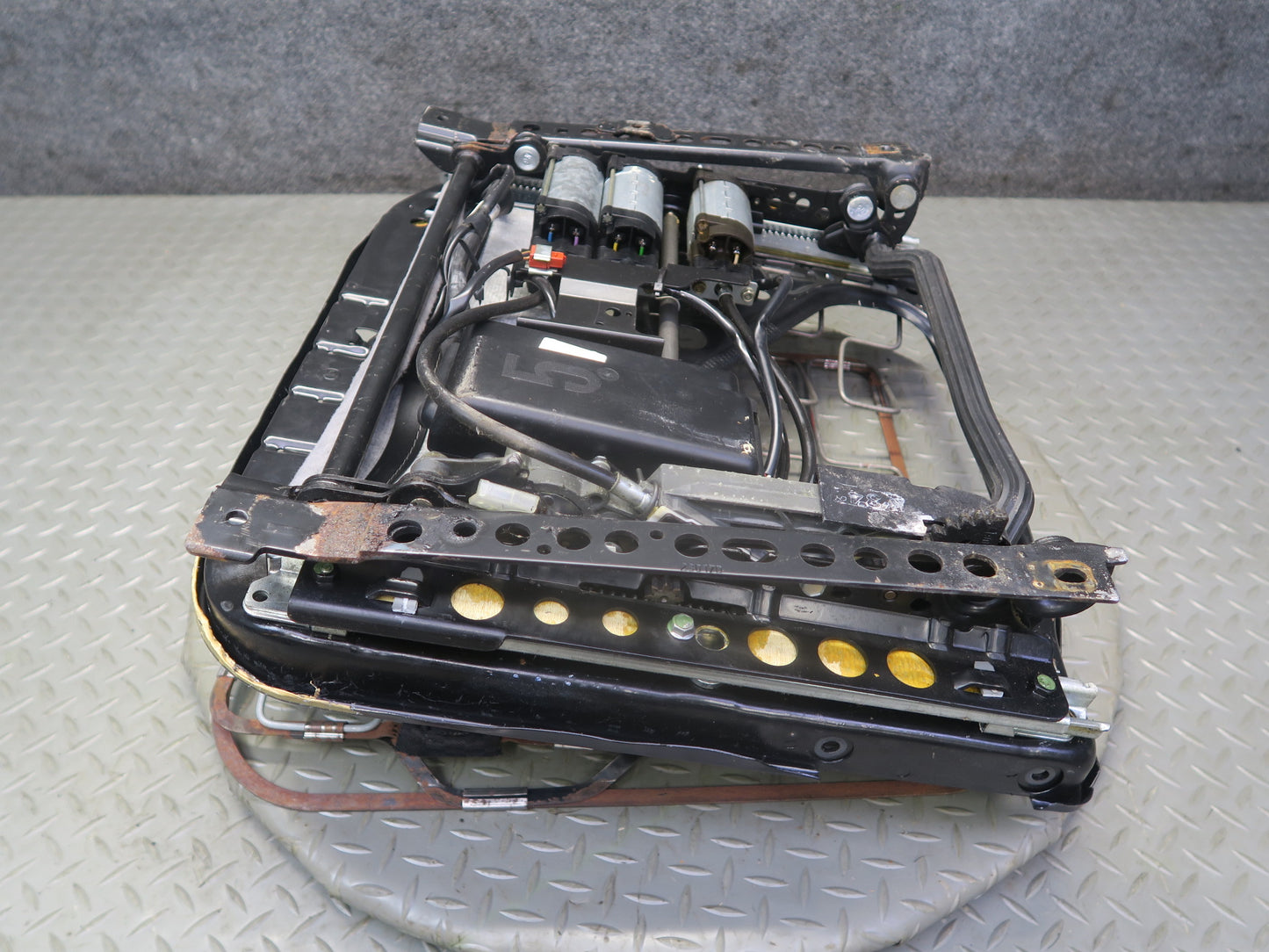 86-91 Mercedes W126 Sedan Front Right Seat Lower Frame Track Rail w Motors OEM