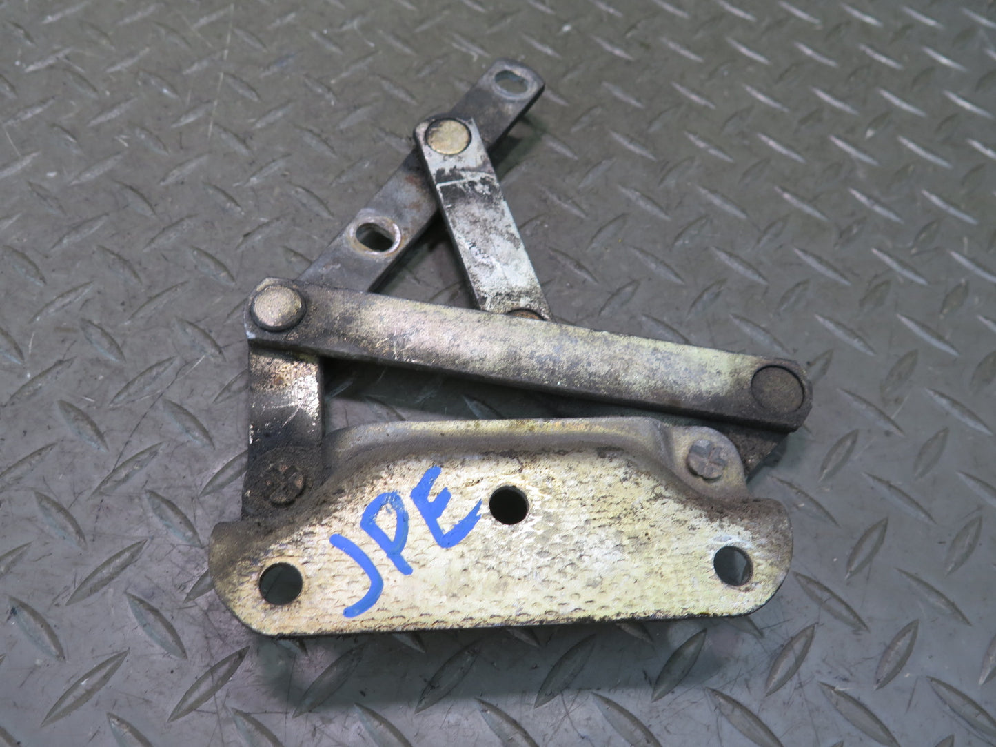1984-1995 Porsche 928 S Front Right & Left Side Hood Bonnet Hinge Set