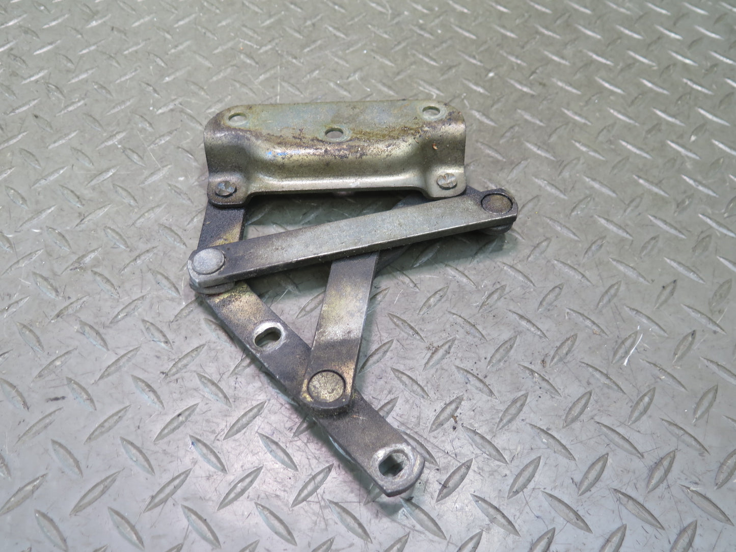 1984-1995 Porsche 928 S Front Right & Left Side Hood Bonnet Hinge Set