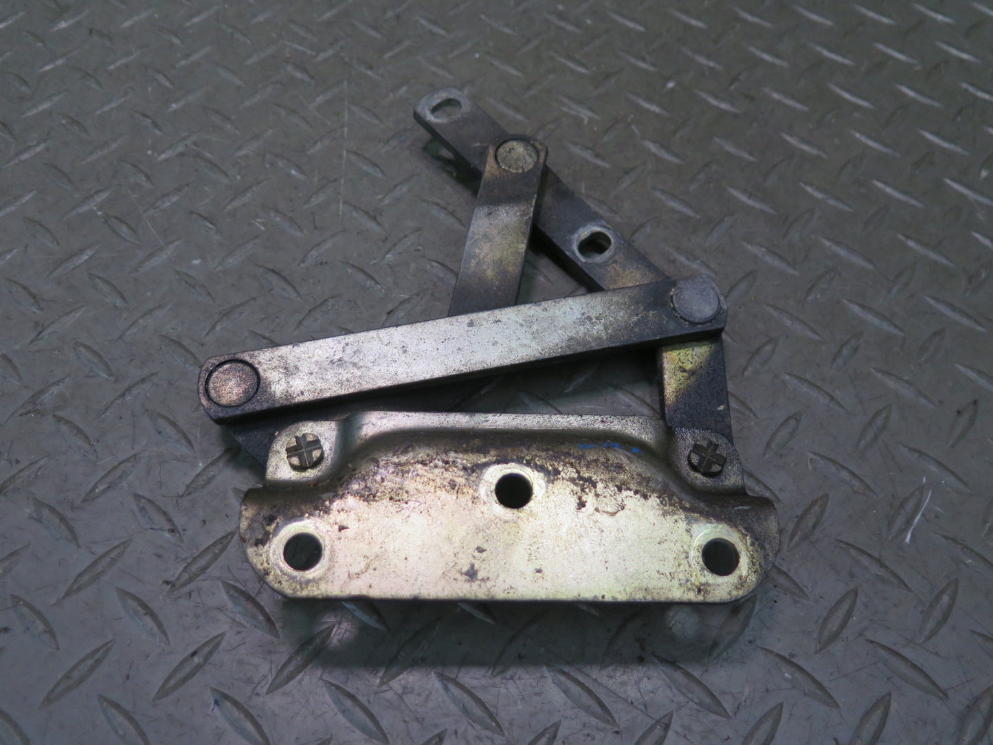 1984-1995 Porsche 928 S Front Right & Left Side Hood Bonnet Hinge Set