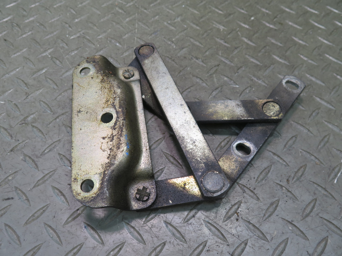 1984-1995 Porsche 928 S Front Right & Left Side Hood Bonnet Hinge Set