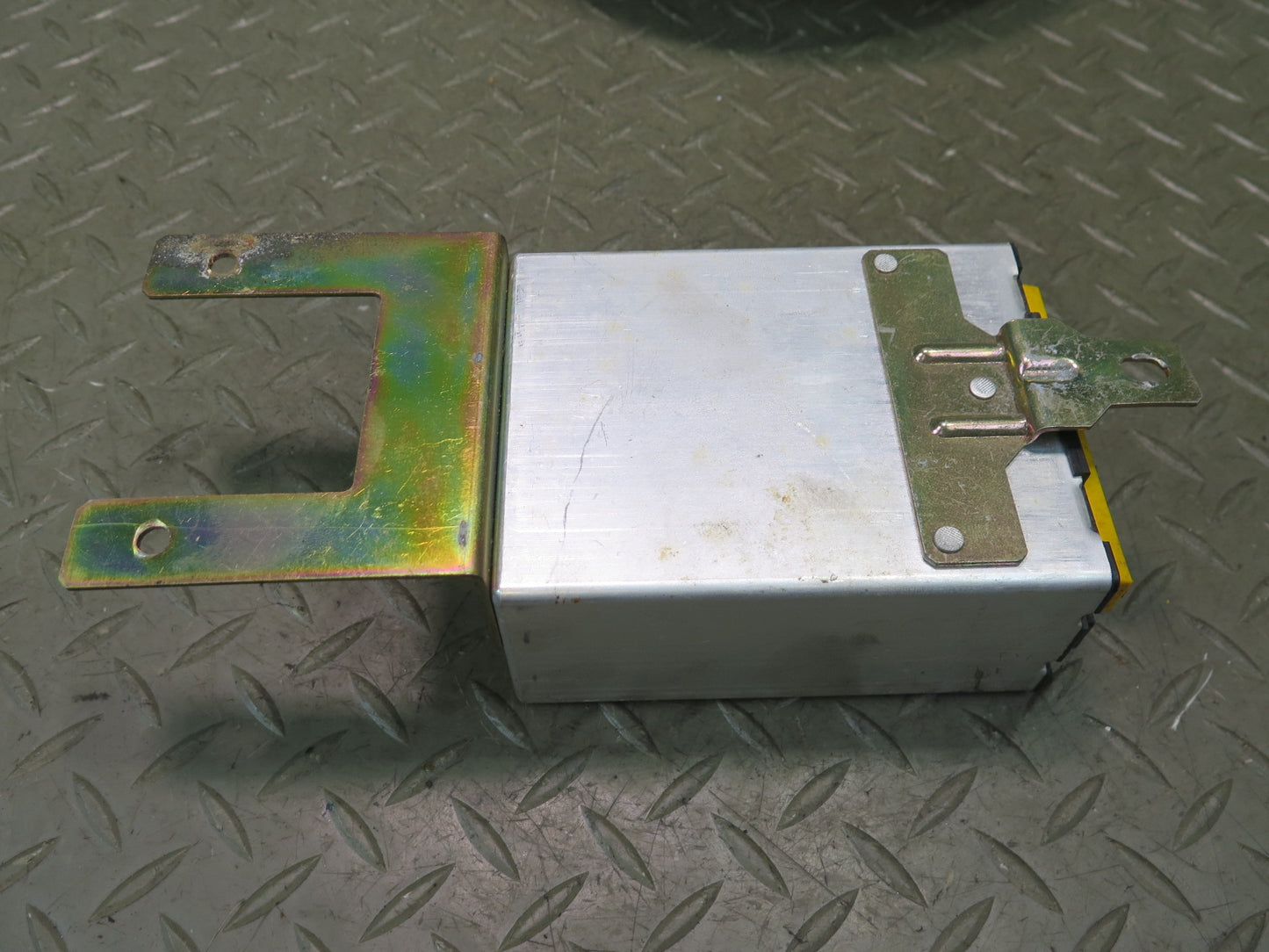 1984-1991 Porsche 928 S Central Locking Control Module Indicator Unit