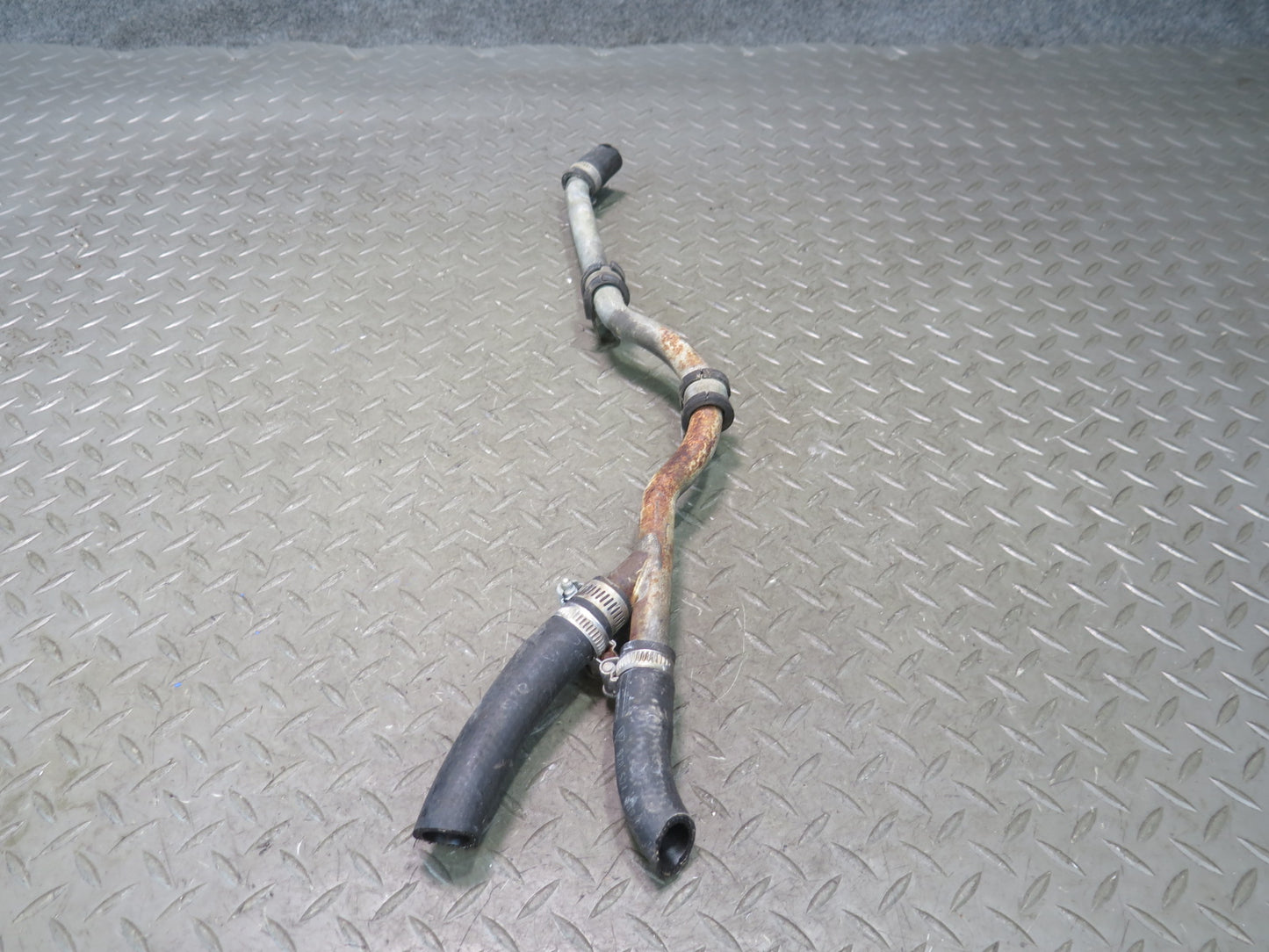 1986-1987 Porsche 928 S Engine Coolant Hose Pipe Line Tube