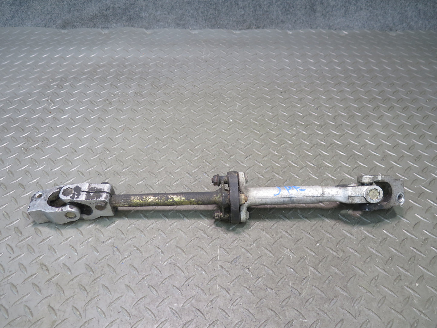 1984-1989 Porsche 928 S Steering Column Lower Linkage U Joint Shaft