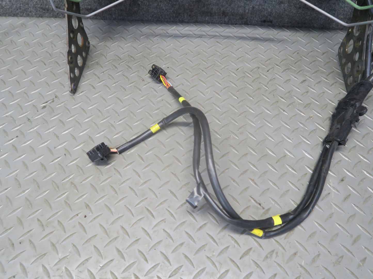 86-91 Mercedes W126 Sedan Front Left Driver Side Upper Seat Frame w Motors OEM