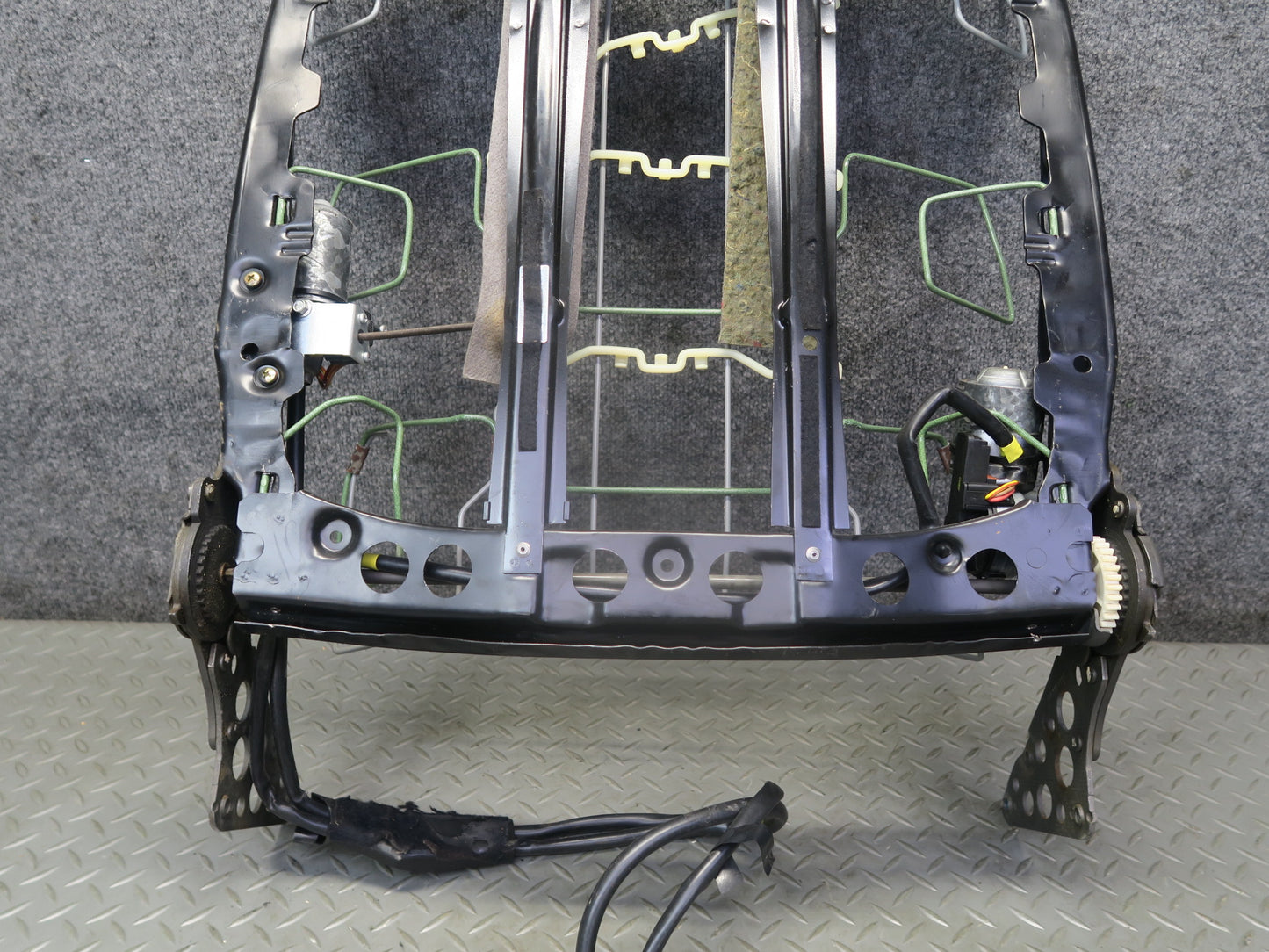86-91 Mercedes W126 Sedan Front Left Driver Side Upper Seat Frame w Motors OEM
