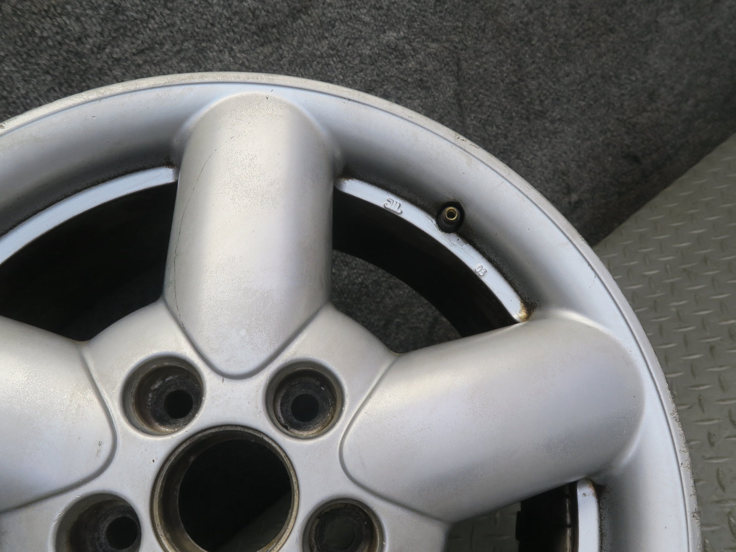 01-03 VW Eurovan T4 Factory R16" Alloy Wheel Rim 16x7J ET49 OEM