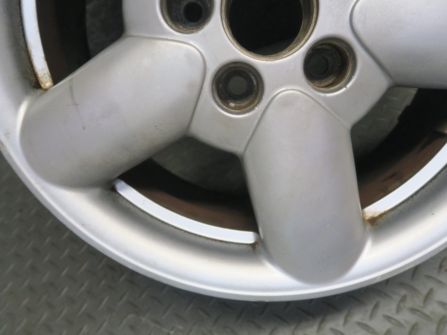 01-03 VW Eurovan T4 Factory R16" Alloy Wheel Rim 16x7J ET49 OEM