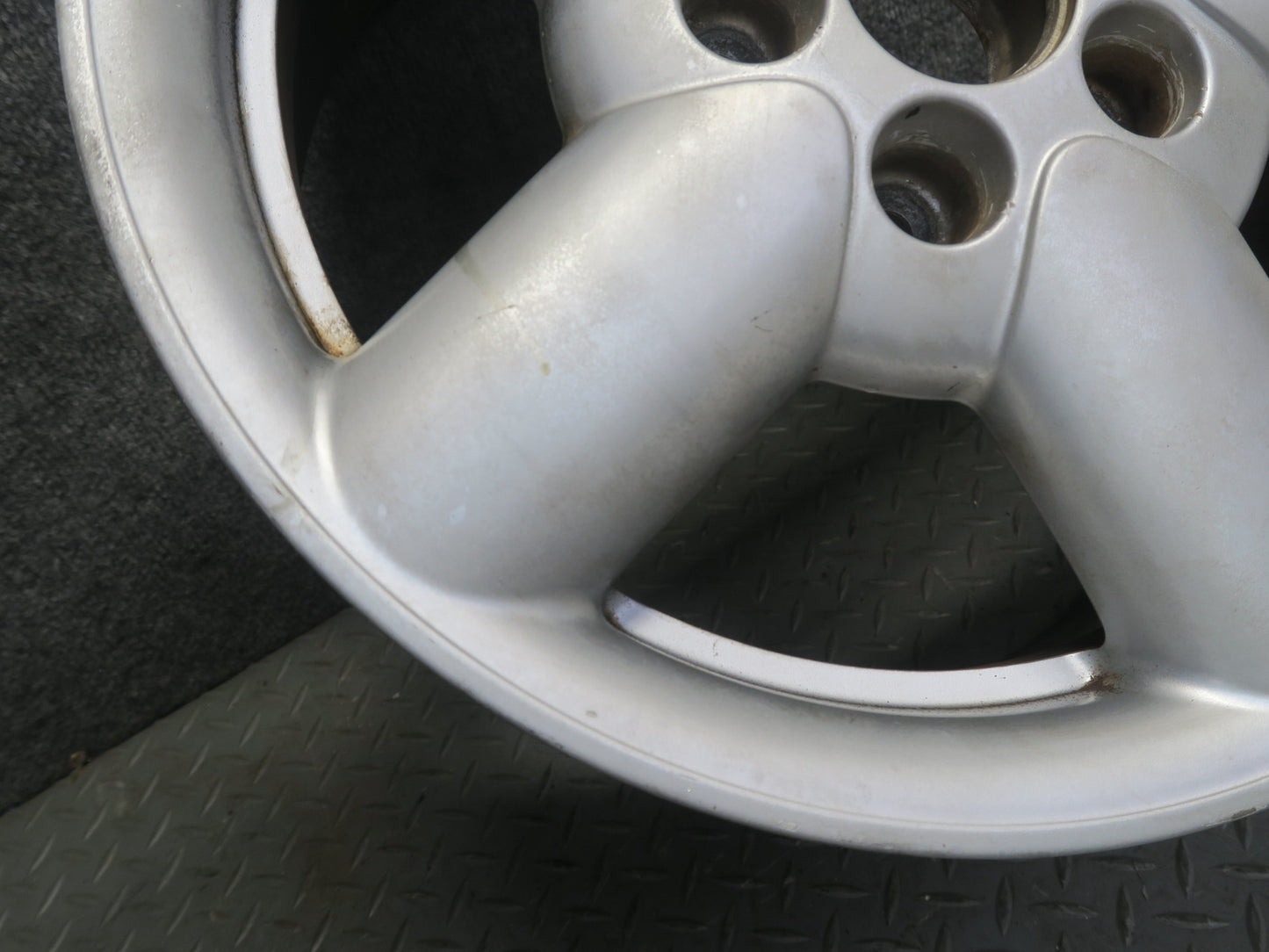 01-03 VW Eurovan T4 Factory R16" Alloy Wheel Rim 16x7J ET49 OEM