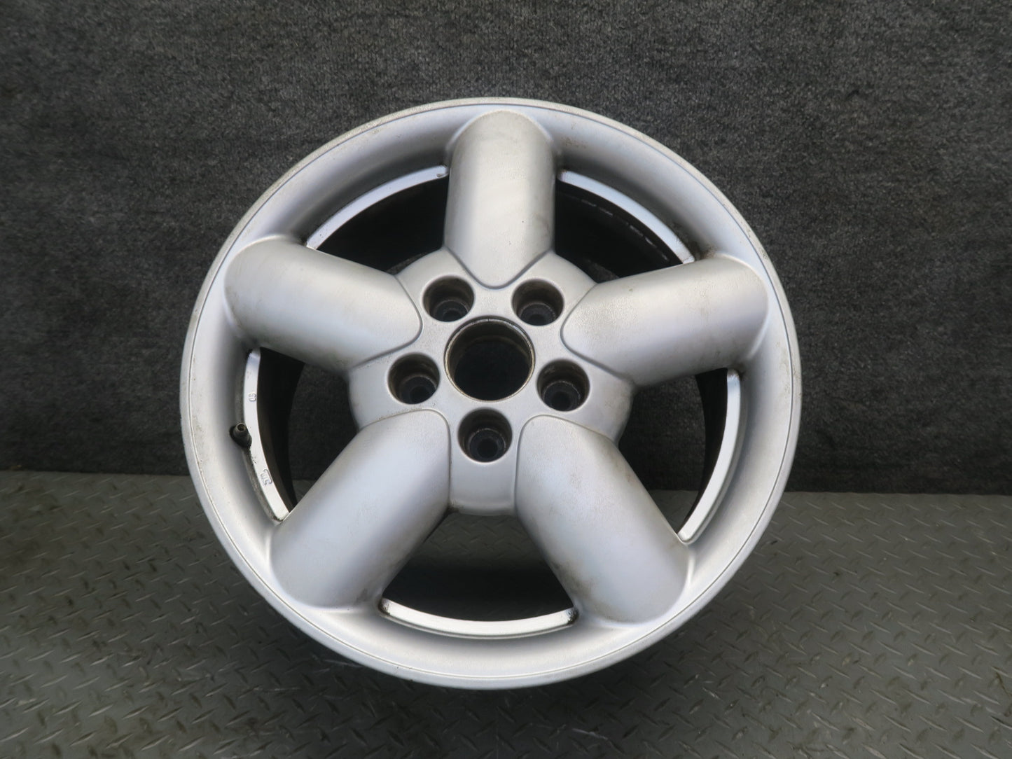 01-03 VW Eurovan T4 Factory R16" Alloy Wheel Rim 16x7J ET49 OEM