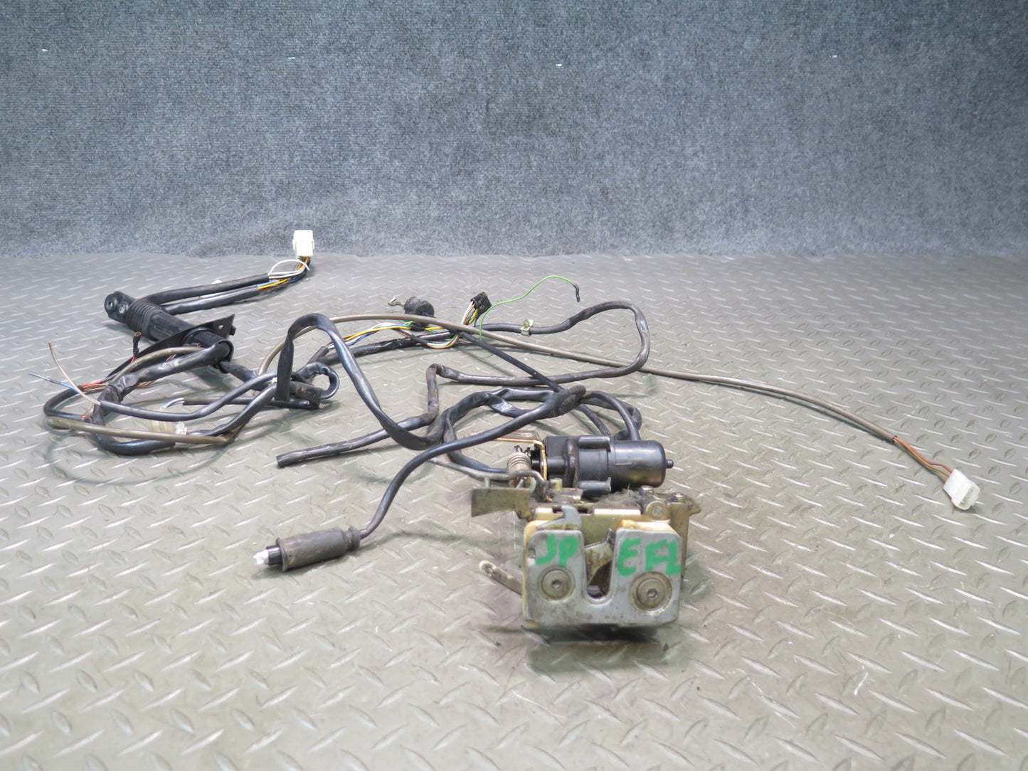 1984-1986 Porsche 928 Left Door Lock Latch Actuator W/ Wire Harness Assembly