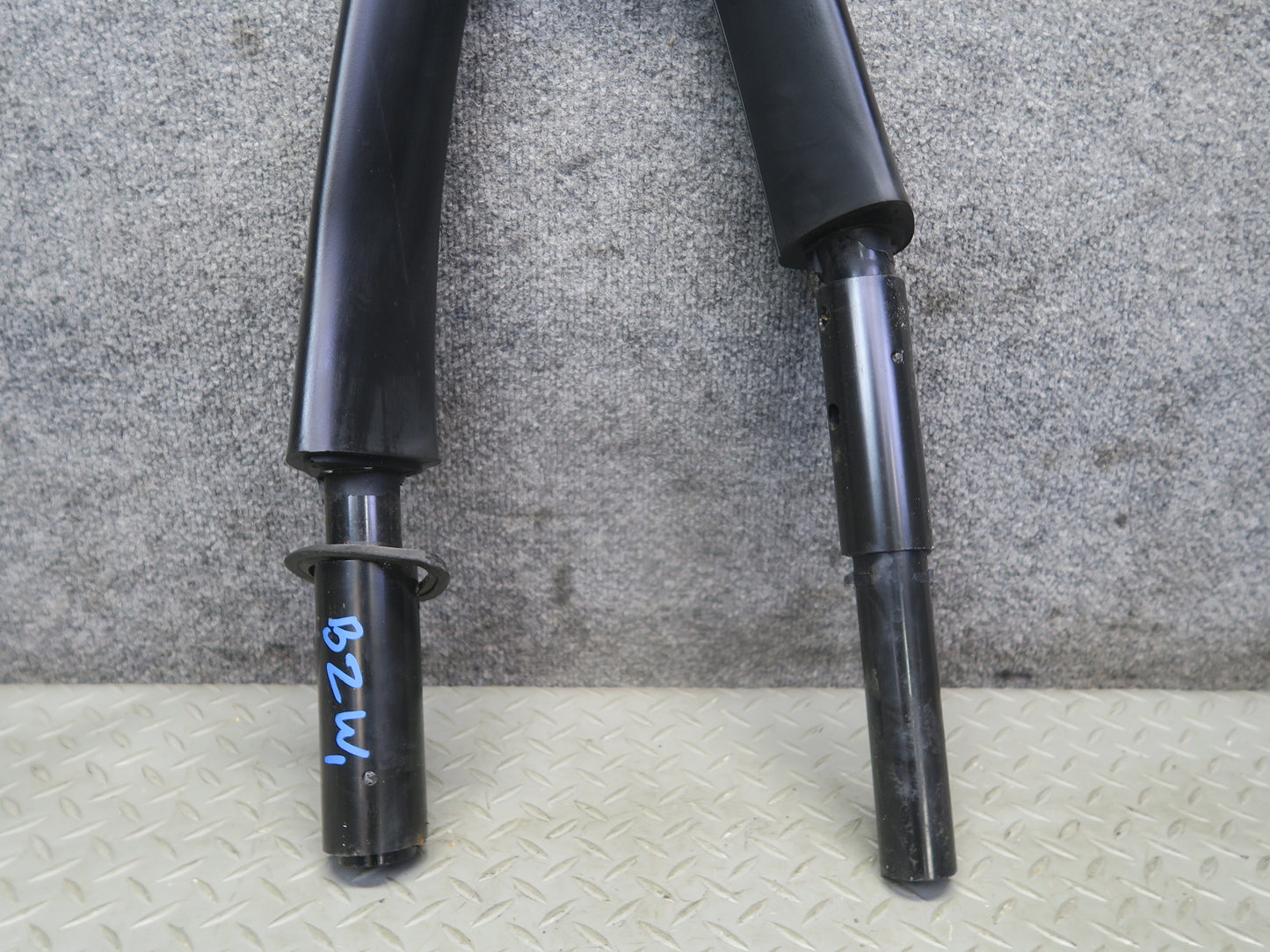 96-02 BMW E36/7 Z3 Convertible Left & Right Roll Over Roll Bar Set of 2