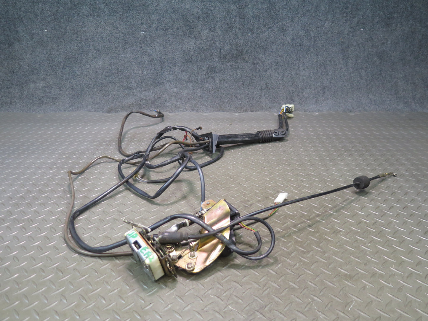1984-1986 Porsche 928 Right Door Lock Latch Actuator W/ Wire Harness Assembly