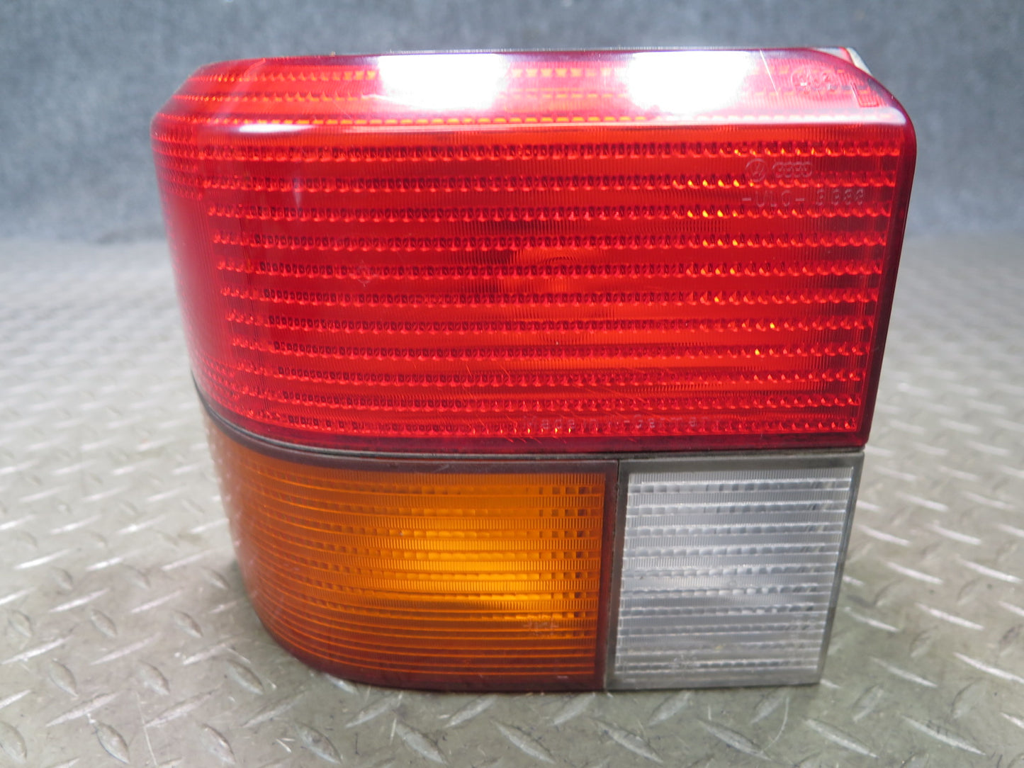 99-03 VW Eurovan T4 Set of 2 Rear Left & Right Tail Light Lamp OEM