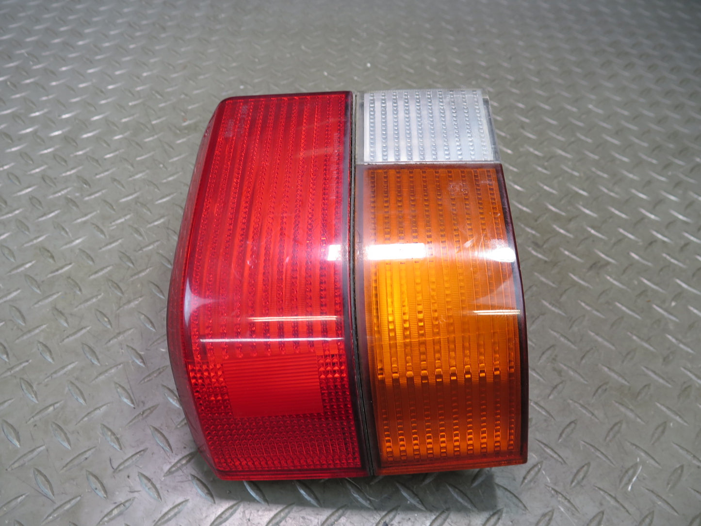 99-03 VW Eurovan T4 Set of 2 Rear Left & Right Tail Light Lamp OEM
