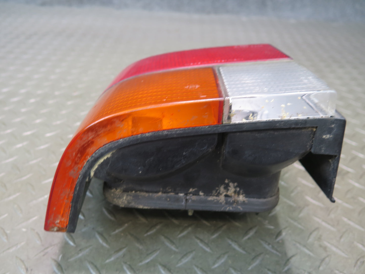 99-03 VW Eurovan T4 Set of 2 Rear Left & Right Tail Light Lamp OEM
