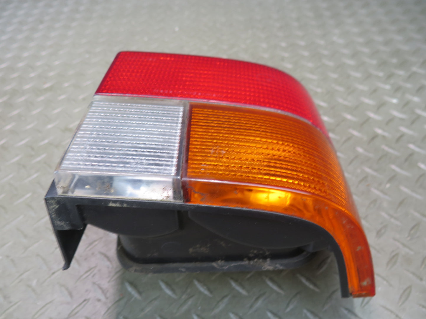 99-03 VW Eurovan T4 Set of 2 Rear Left & Right Tail Light Lamp OEM