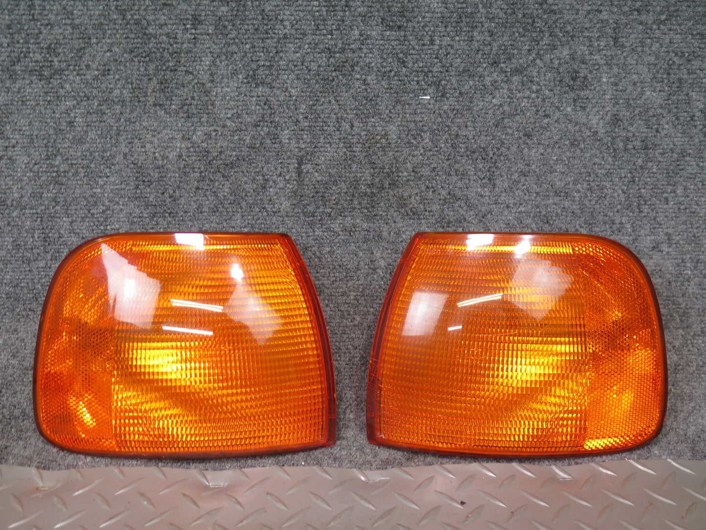 99-03 VW Eurovan T4 Set of 2 Front Left & Right Turn Signal Light Lamp OEM