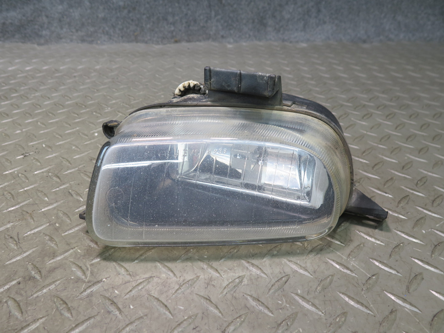 99-03 VW Eurovan T4 Set of 2 Front Left & Right Fog Light Lamp OEM