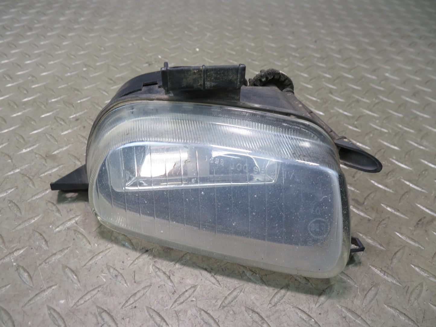 99-03 VW Eurovan T4 Set of 2 Front Left & Right Fog Light Lamp OEM