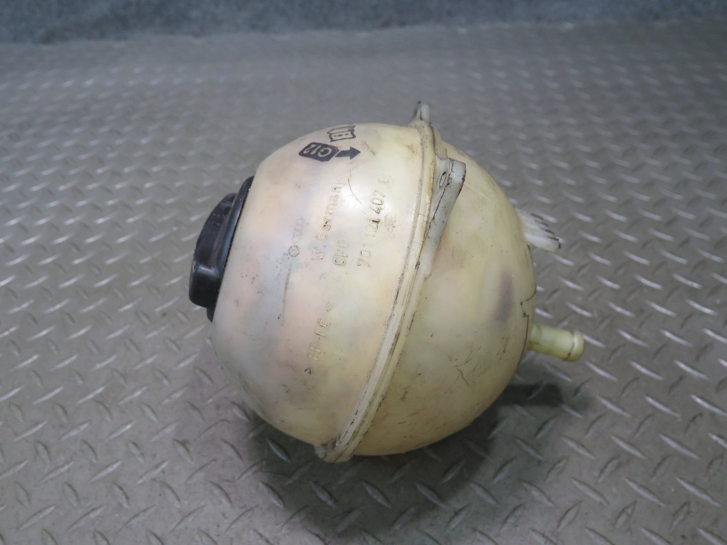 01-03 VW Eurovan T4 2.8L Engine Coolant Expansion Overflow Reservoir Tank OEM
