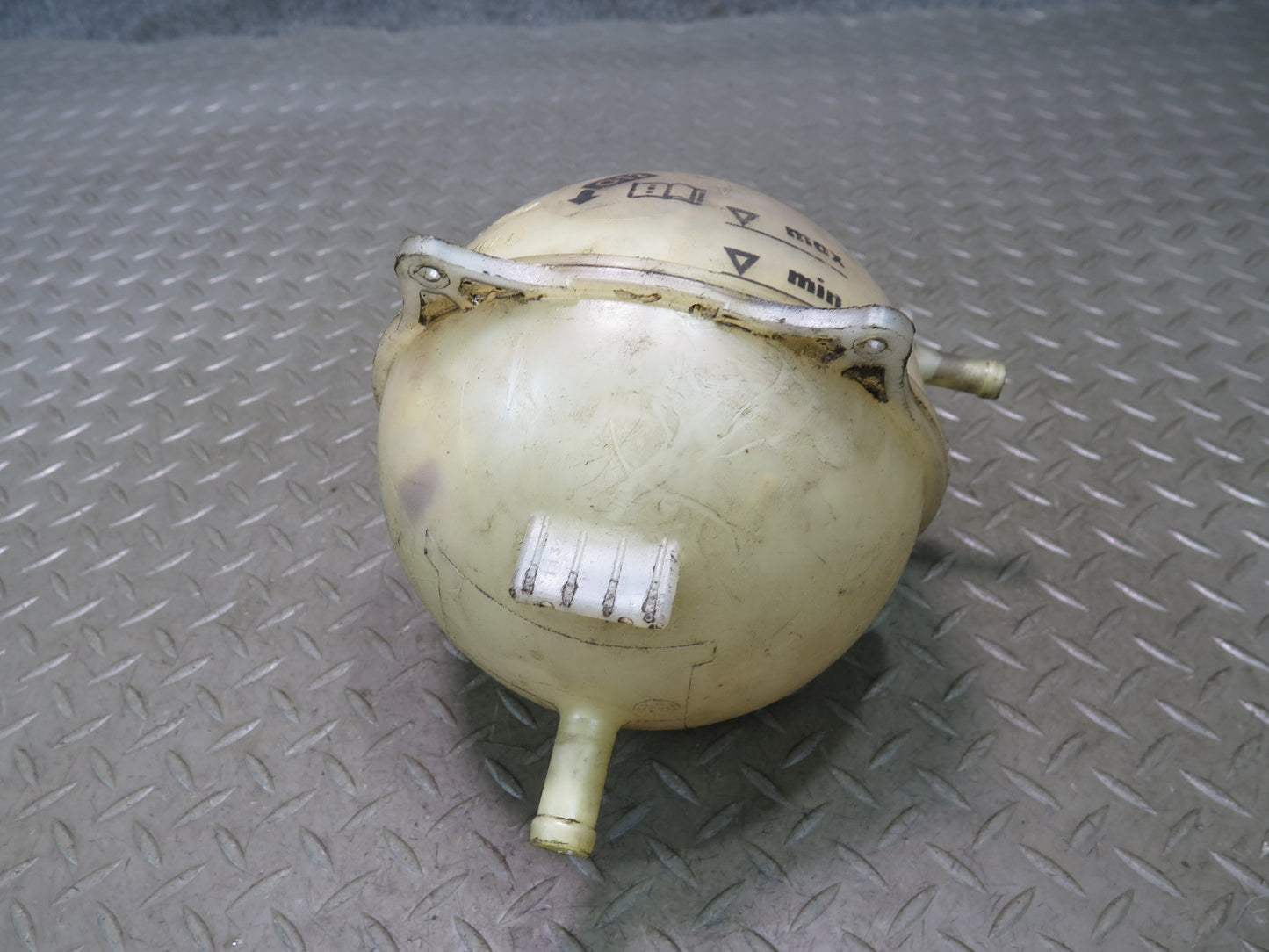 01-03 VW Eurovan T4 2.8L Engine Coolant Expansion Overflow Reservoir Tank OEM